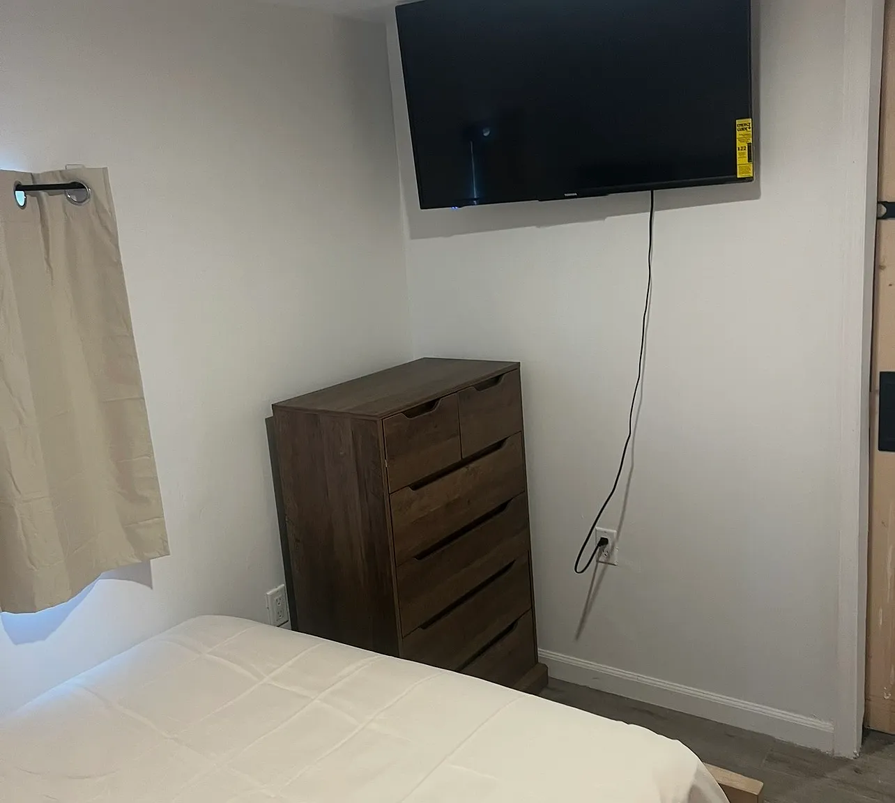 Studio, 265 sqft, $1,020 — Photo 3