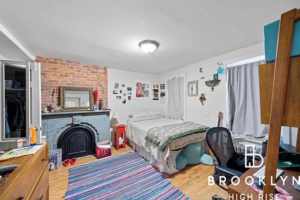Rented by Brooklyn High Rise LLC | media 7