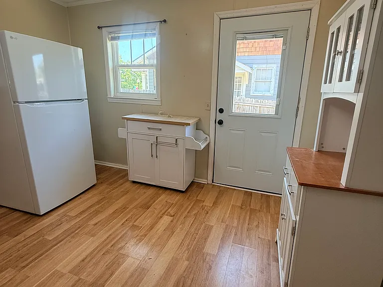 315 Bluff Ave — Photo 5