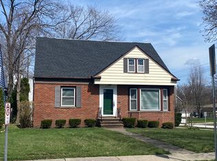 24217 Woodway Rd, Beachwood, OH 44122