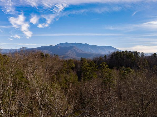1838 Elk Springs Way, Gatlinburg, TN 37738