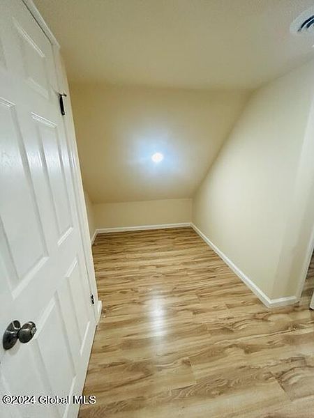 3rd image of 139 Duane Avenue