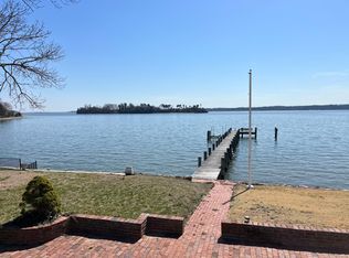 1195 Long Cove Rd, Pasadena, MD 21122