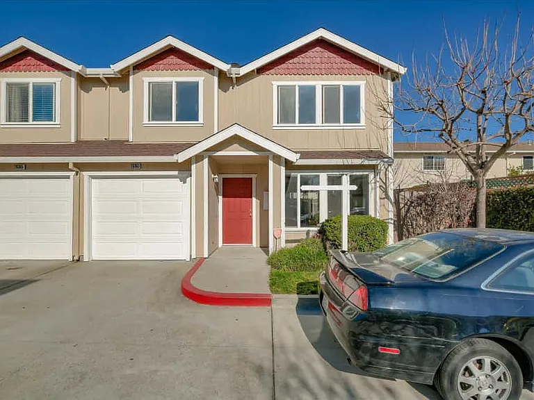20363 Royal Ave — Photo 1