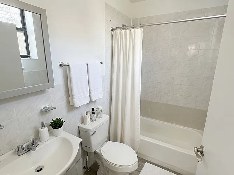 2847 Frederick Douglas Blvd #2R — Photo 6