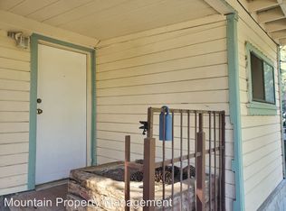 23737 Bowl Rd #B, Crestline, CA 92325