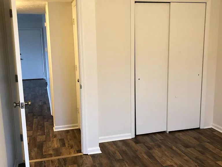 904 Plaza Dr #11 — Photo 27