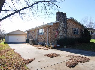 1905 E Clark St, Diamond, IL 60416