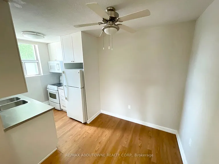 111 Market St #207 — Photo 7