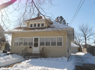 826 Prospect St, Elgin, IL 60120