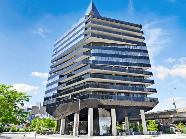 21 Lawren Harris Sq #801, Toronto, ON M5A 0T4