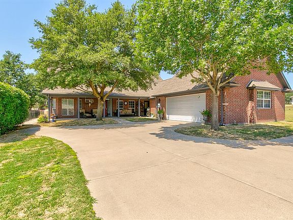 2nd image of 103 Creekside Dr