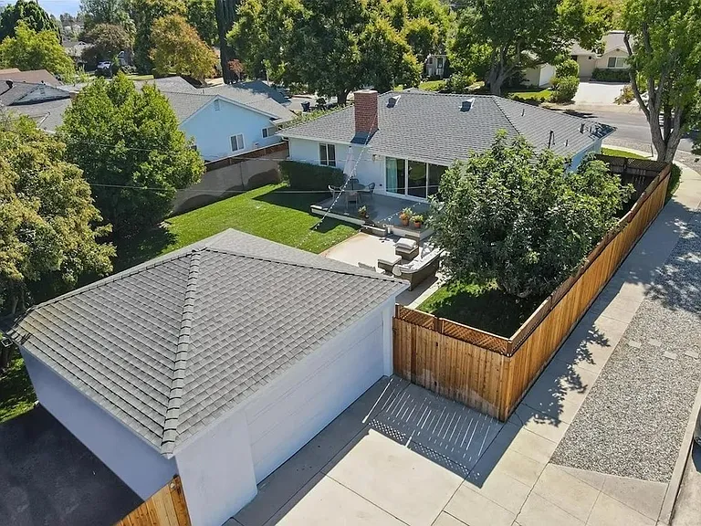 23055 Gilmore St — Photo 29