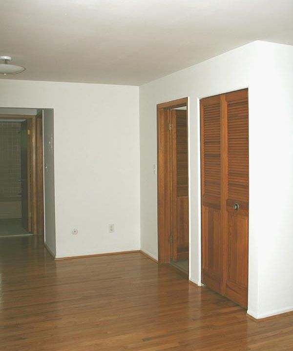 Building Photo 5