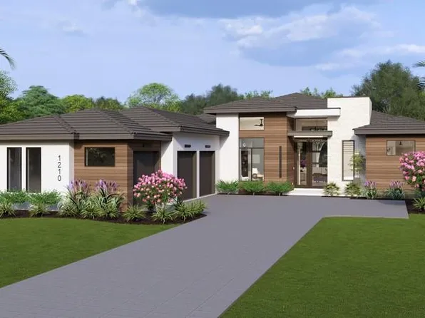 8613 Sandpoint St, Sarasota, FL 34240
