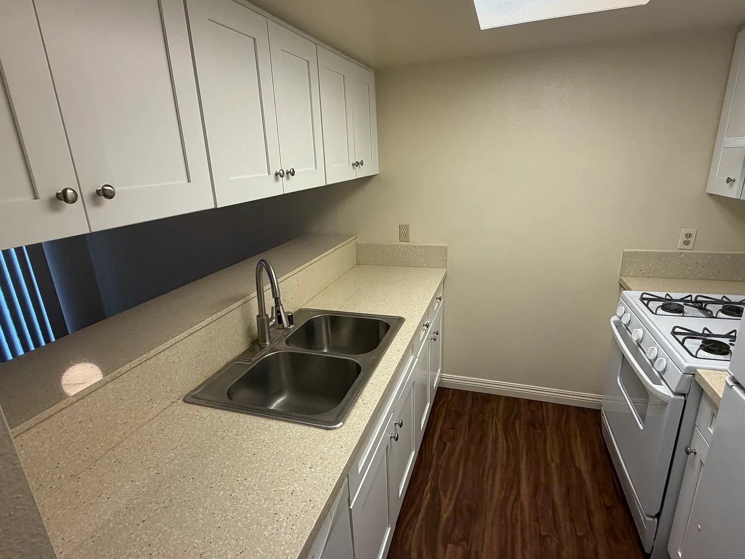 1 bed, 600 sqft, $1,800 — Photo 3