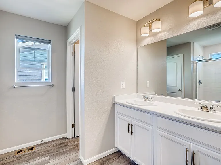 13710 Ash Cir — Photo 22