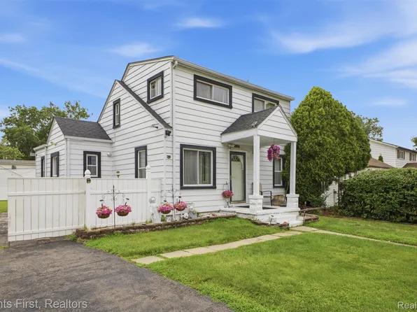 15182 Cooper St, Taylor, MI 48180
