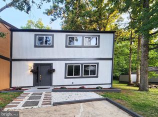 2227 Sanibel Dr, Reston, VA 20191