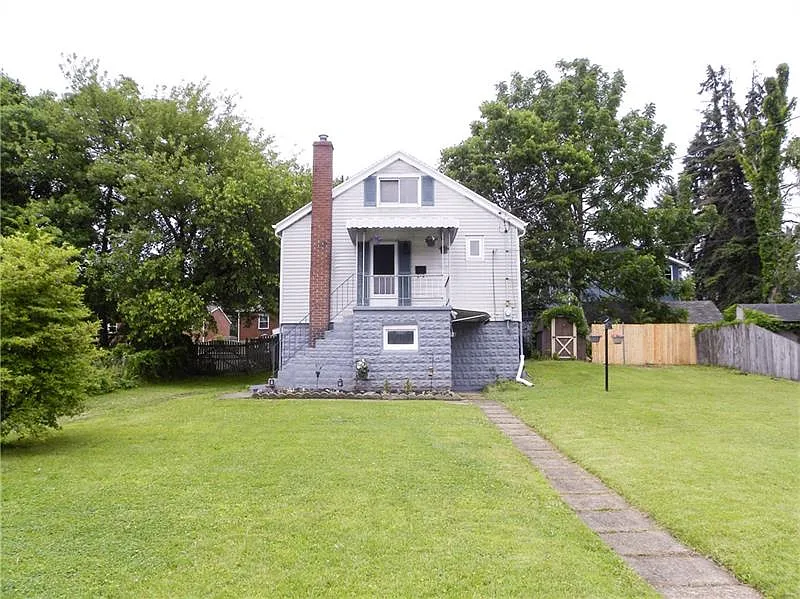 503 Willow St photo 1