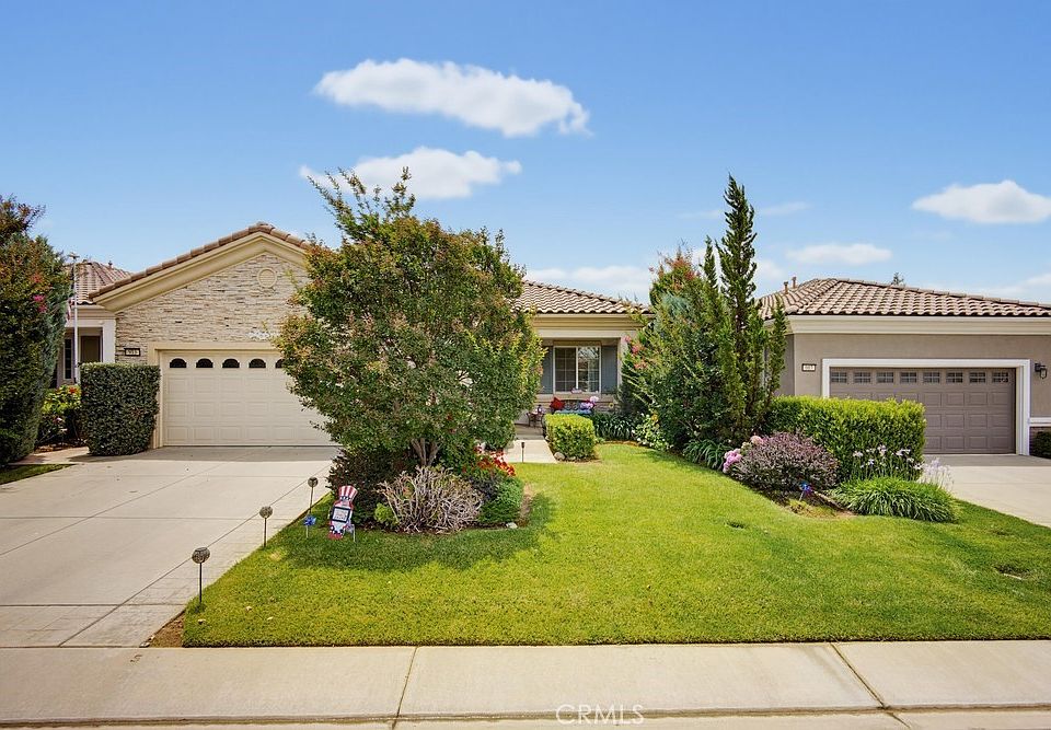 1st image of 913 Avenal Way