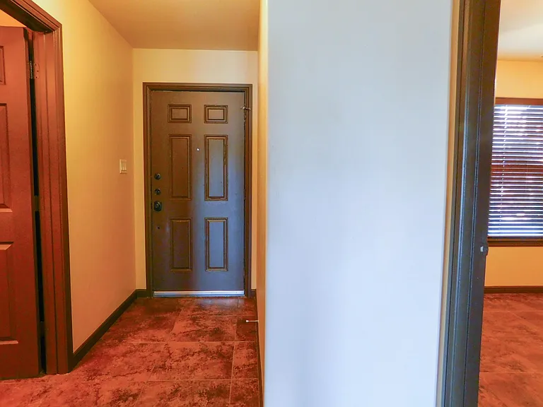 558 Jay St — Photo 3