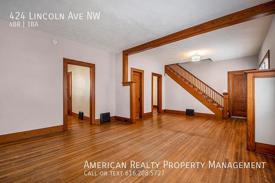4 bed, 1549 sqft, $2,250 — Photo 2