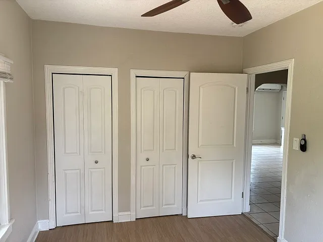 320 S Riverside Dr — Photo 12