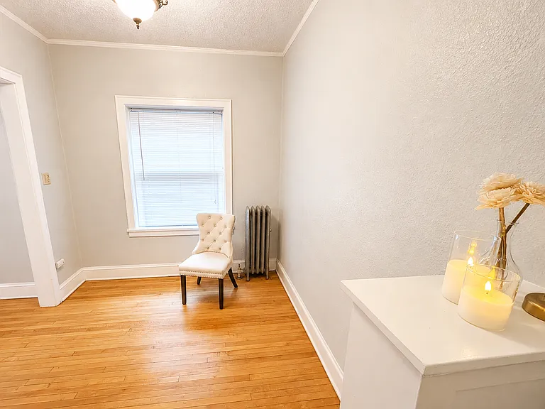 3129 Aldrich Ave S #6 — Photo 9