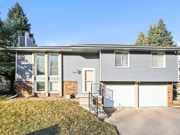 2nd image of 2208 N 128th Cir