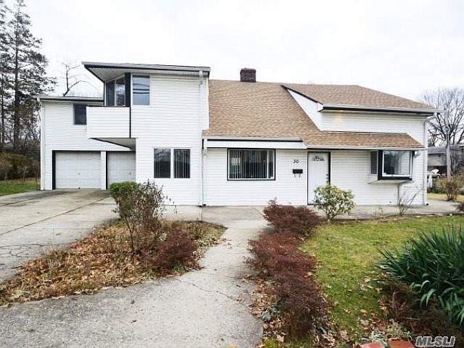 1st image of 30 Spinney Hill Dr