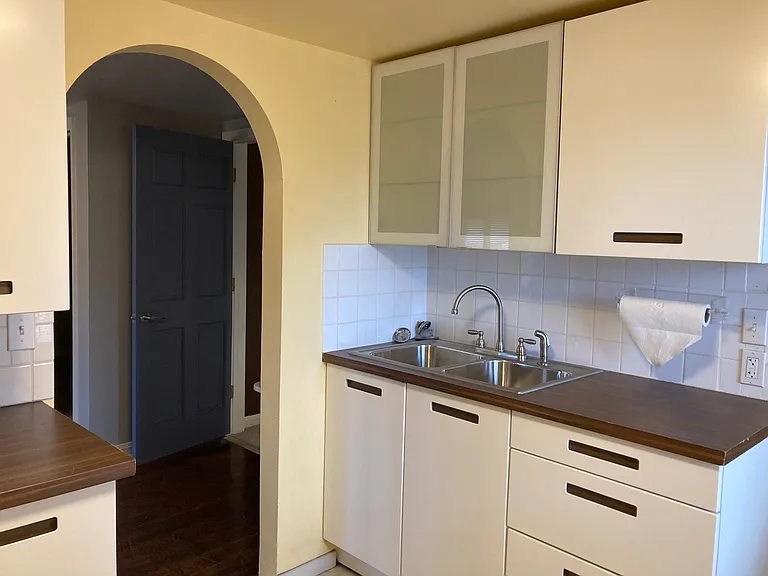 721 3rd St #2 — Photo 2