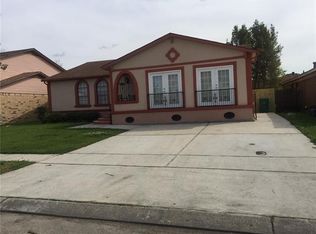 2452 Park Ln, Gretna, LA 70056