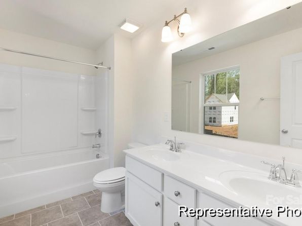 143 Stonewater Dr #13P, Red Cross, NC 28129