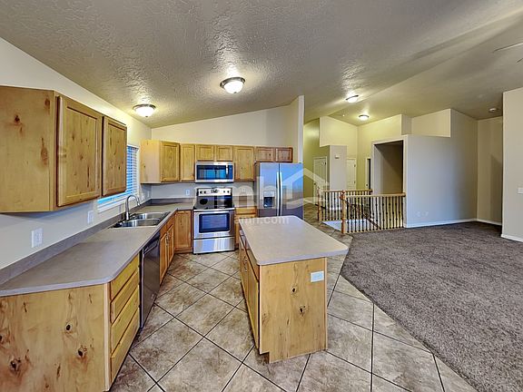 3rd image of 4958 W Sidewinder Cir