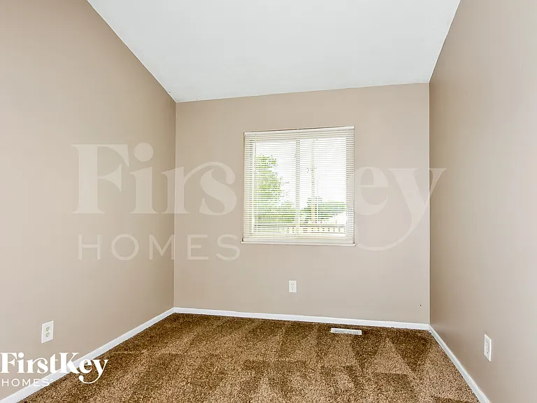 2009 Monks Hollow Dr — Photo 9