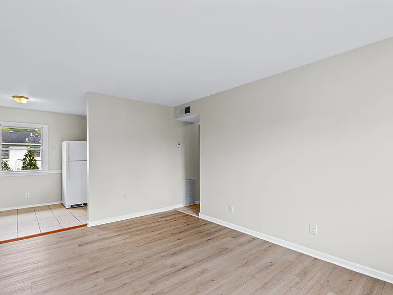5117 Valiant Dr — Photo 9