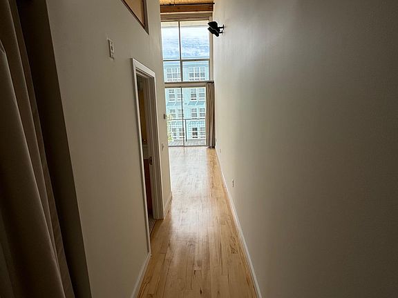 5th image of 826 Folsom St APT 9
