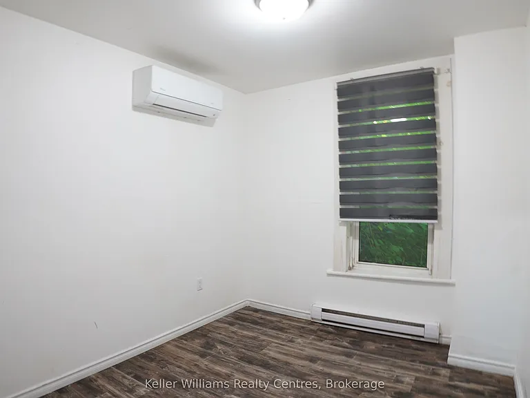 726 Berford St — Photo 23