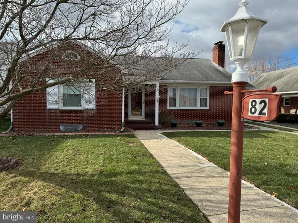 82 Maple Ave, Littlestown, PA 17340