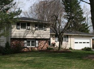 4 Bradford Hill Rd, Fairport, NY 14450