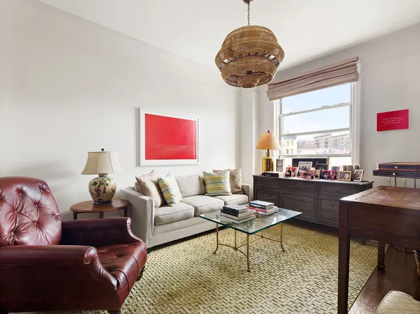 800 Riverside Drive image 11 of 17