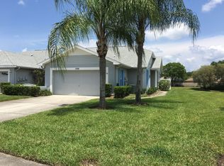208 Hemingway Dr, Oldsmar, FL 34677