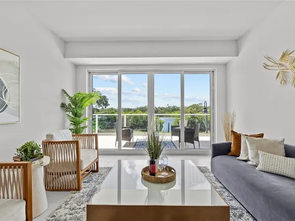 1020 Sunset Point Rd Unit 112, Clearwater, FL 33755