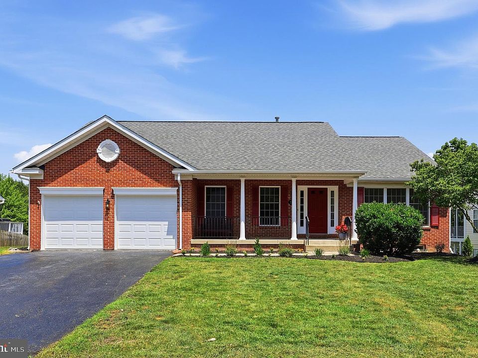 1st image of 169 Midsummer Dr