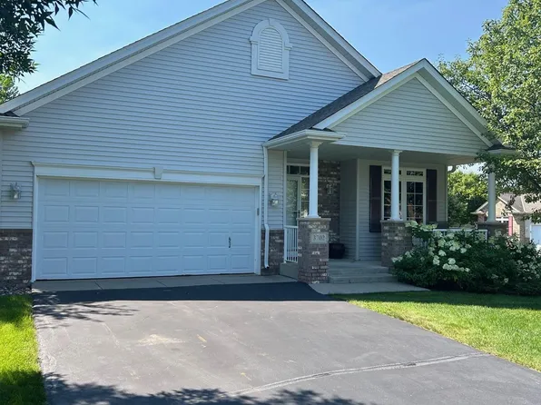 3702 Crosscliffe Path, Rosemount, MN 55068