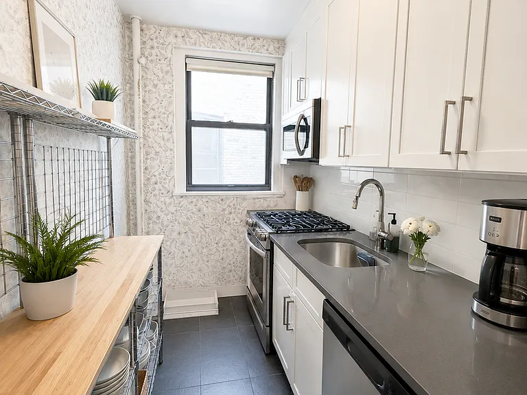 10 W 65th St #6-O — Photo 5