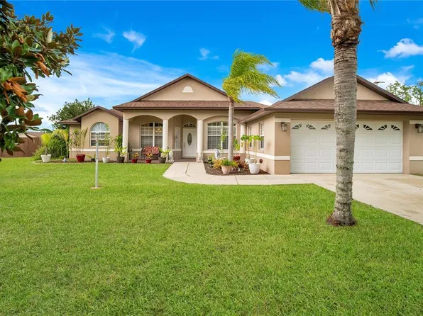 8001 Earlwood Ave, Mount Dora, FL 32757