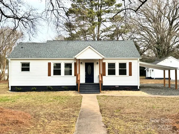810 8th Avenue Ext, Cramerton, NC 28032