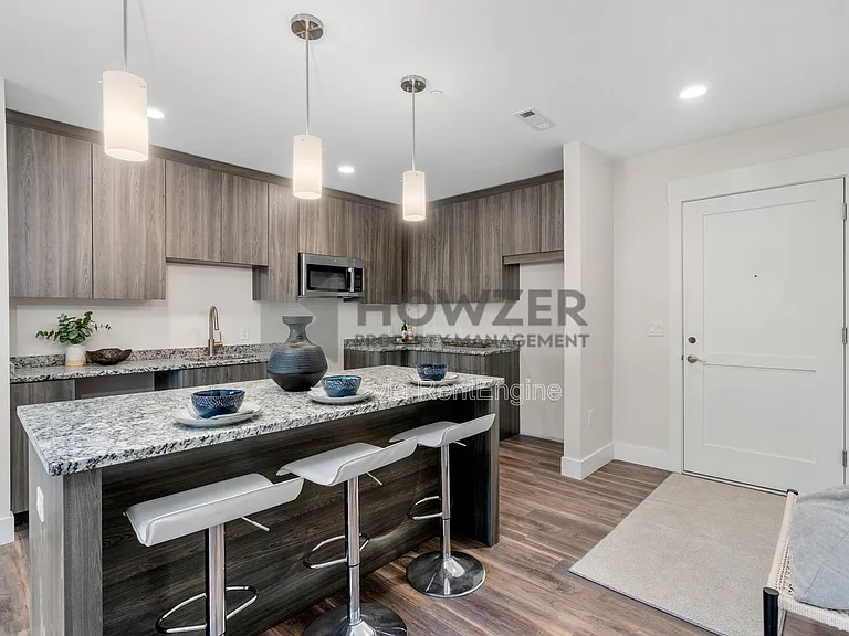 850 Falmouth Rd — Photo 14